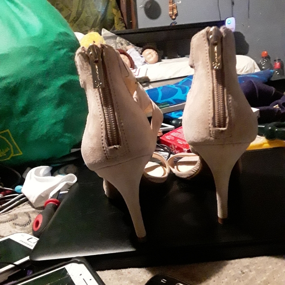 Jessica Simpson heels - Picture 4 of 6